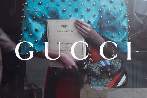 stipendio stilista gucci|Stipendi per Stilista presso Gucci .